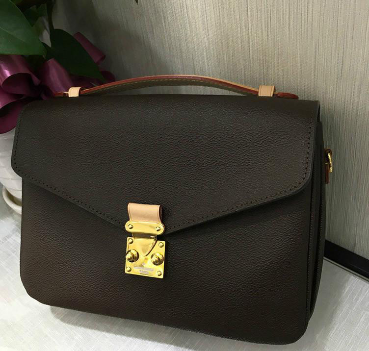 

2020 designer cosmetic bag ladies luxury messenger shoulder bag high quality fashion wallet ladies handbag ladies mobile wallet #M40780, Deep brown