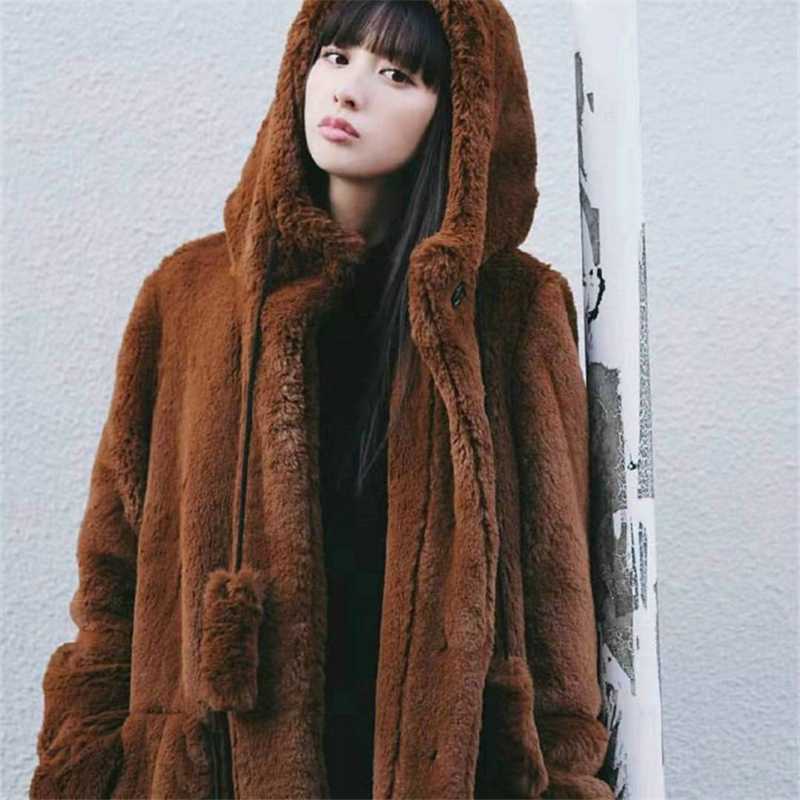 

Long Section Fur Coat Female 2020 Winter Fashion New Thickening Large Size Hooded Long Sleeve Warm Imitation Fur Coat Tide, Caramel colour