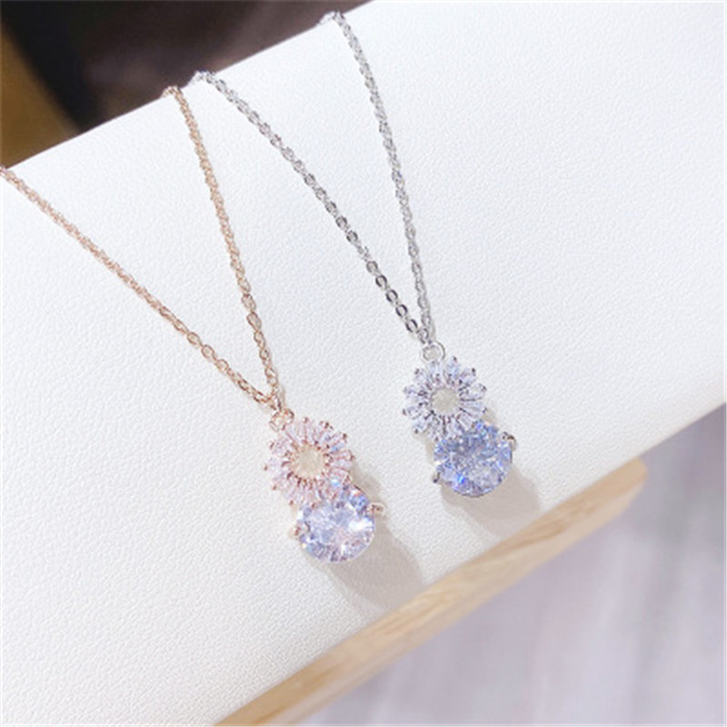 

Delicate Titanium Steel Rose Gold Shiny Zirconia Floral Pendant Necklace For Women Party Summer Beach Personality Necklace