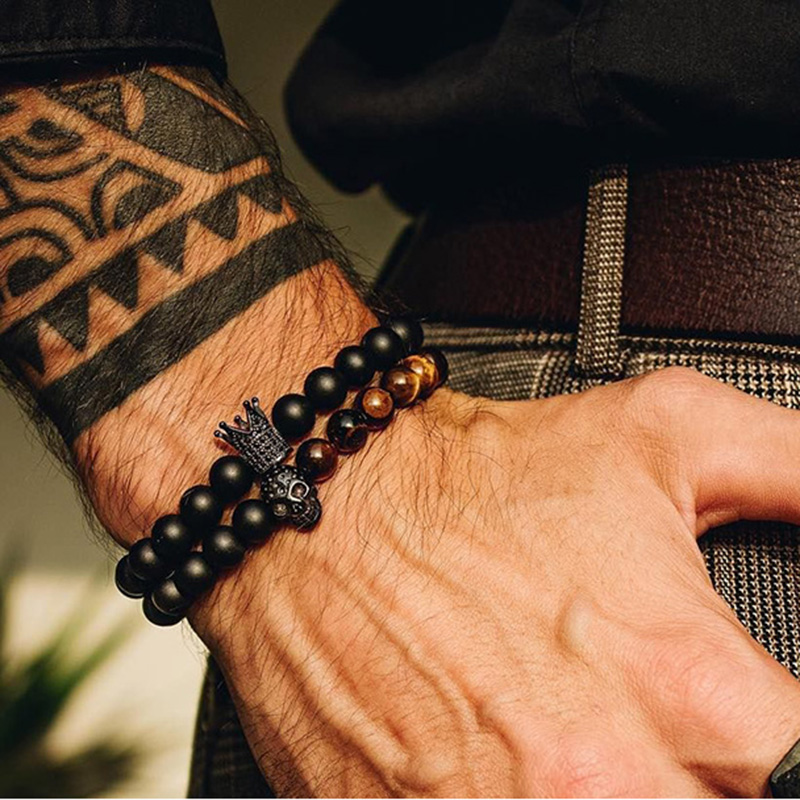 

2pcs/set Black Matte Tiger Eye Beads Bracelet 2020 Royal CZ Crown Steel Skull Charm Bracelet Sets For Men Fashion Jewelry Gift