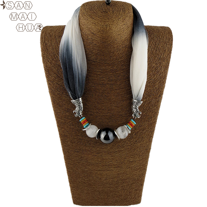 

2020 New Women Gradient Necklace Winter Warm Jewelry Pendant Silk Scarf Female Foulard Wraps Soft Hijab Muslim Shawls Sjaal
