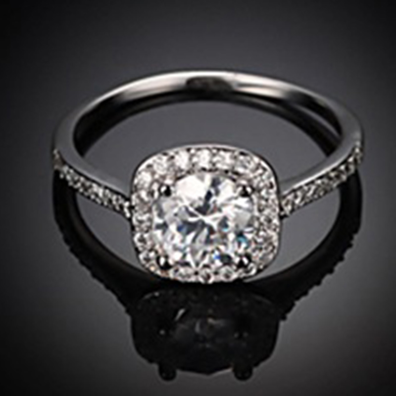 

Luxury Design Fashion Gold Plated Big Zircon Inlayed Crystal Rings For Women Engagement Jewelry Gift Knuckle Rings