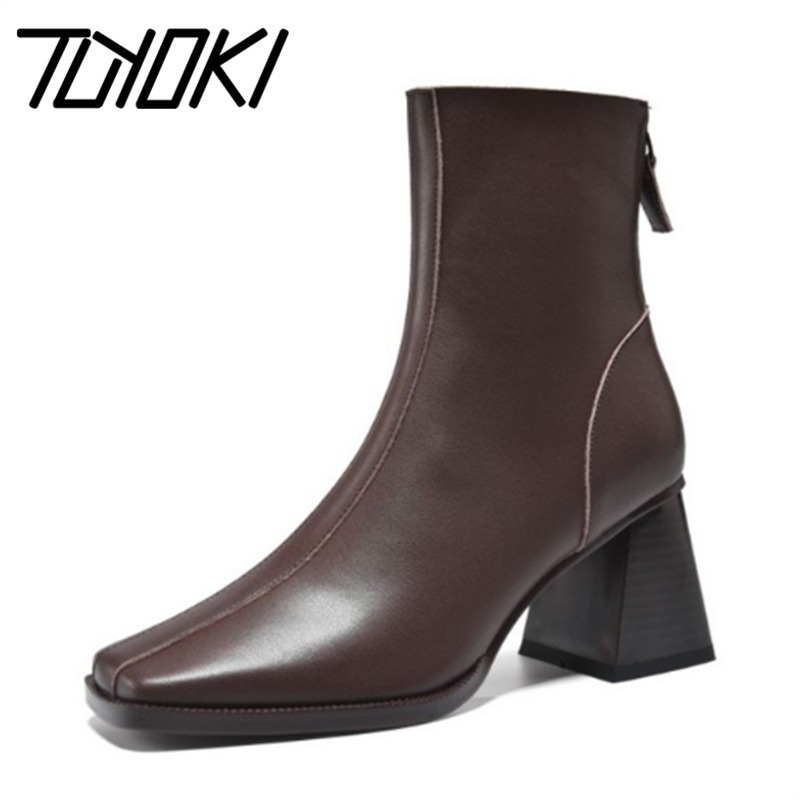 

Tuyoki New Real Leather Ankle Boots Zipper Square Toe Chunky Heel Outdoor Fashion Boots Winter Female Footwear Size 34-39, Black
