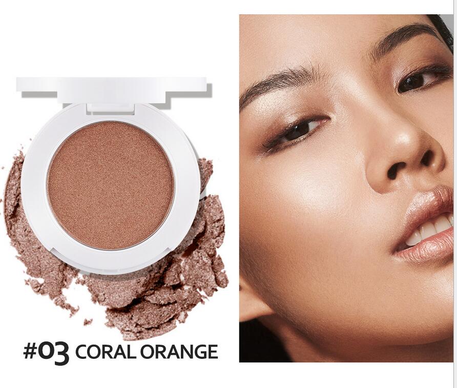 

High-gloss powder New shimmer phosphor powder is delicate and smooth to modify facial complexion, Color