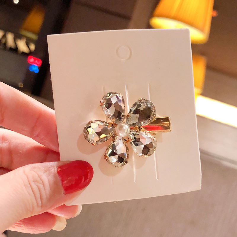 

H:HYDE Luxury Shining Crystal Flower Alloy Hairpin Women Girls Sweet Barrettes Hair Clips Headband Fashion Hair Accessories New