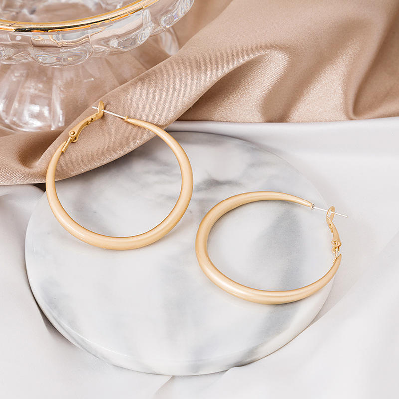 

High Street Chic Matte Gold Color Metal Big Earrings for Women Grils Alloy Hollow Out Round Hoop Earrings Minimalist Jewelry