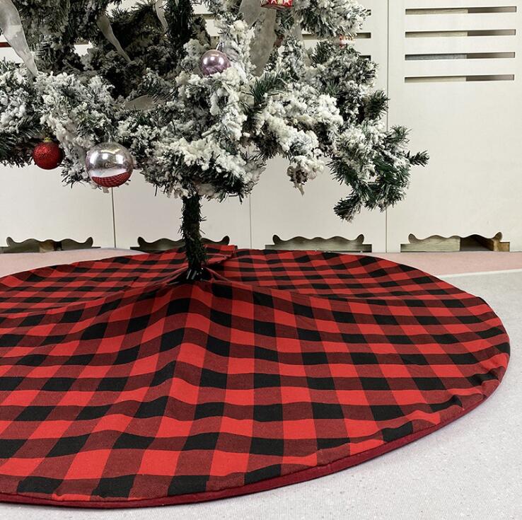 

Christmas Tree Skirt Red Black Plaid Tree Bottom Decorating Christmas Tree Dress Xmas Trees Ornament Holiday Party Supplies HHD1480