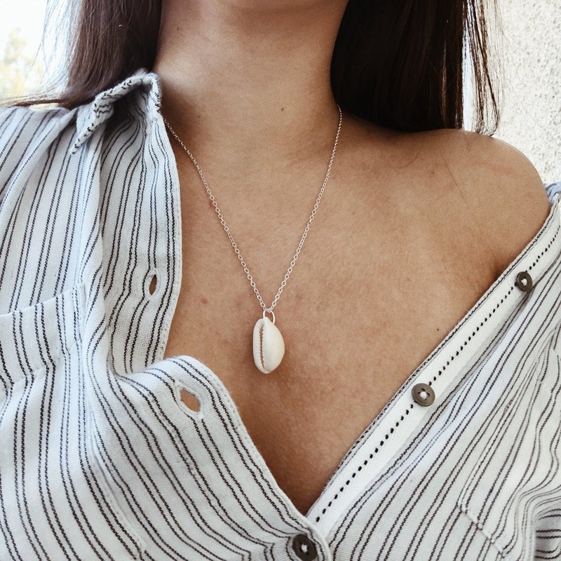 

Lovers Long Trendy Shell Necklaces Jewelry Girl Silver Color Classic Alloy Pendant Necklace Chain Women Collares