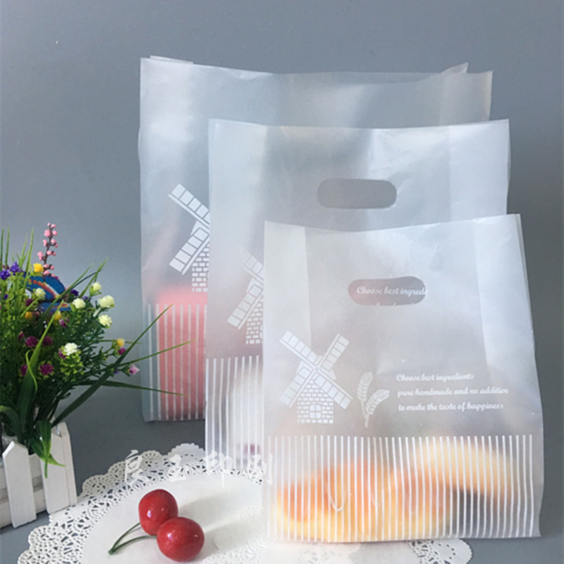 

50pcs High Quality Plastic Shopping Bags Gift Bags with Handle Christmas Wedding Party Favor Bag Candy Cake Wrapping