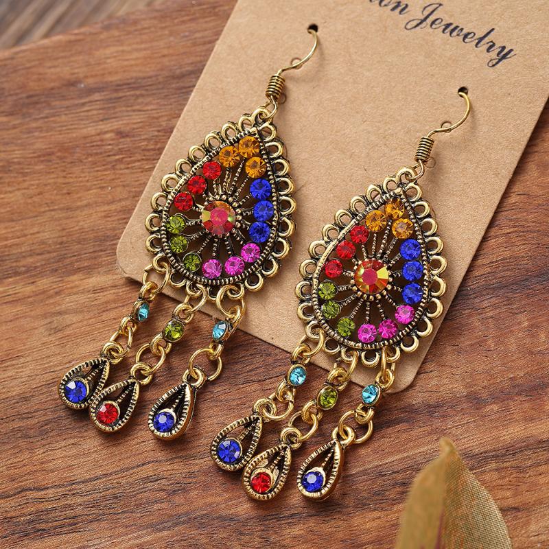 

Ethnic Vintage Long Earrings Women 2020 Antique Gold Hollow Out Water Drop Shape Rhinestone Dangle Earrings Jewelry