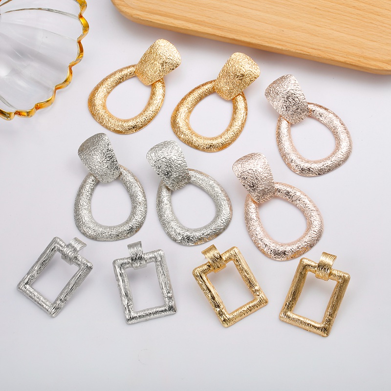 

Dangle & Chandelier Match-Right 2021 Big Geometric Round Earrings For Women Gold Color Statement Hanging Drop Earring Vintage Jewelry LX082