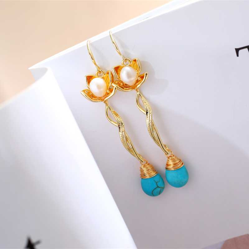 

DAIMI 7-8mm Pearl Earrings Turquoise design Pearl Earrings For Women Gift