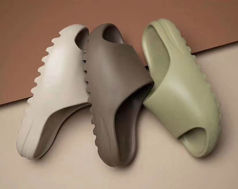 

2020 Kanye West Slippers Men Women Slide Bone Earth Brown Desert Sand Slides Resin mens Sandals Runner size 36-45, Style 1
