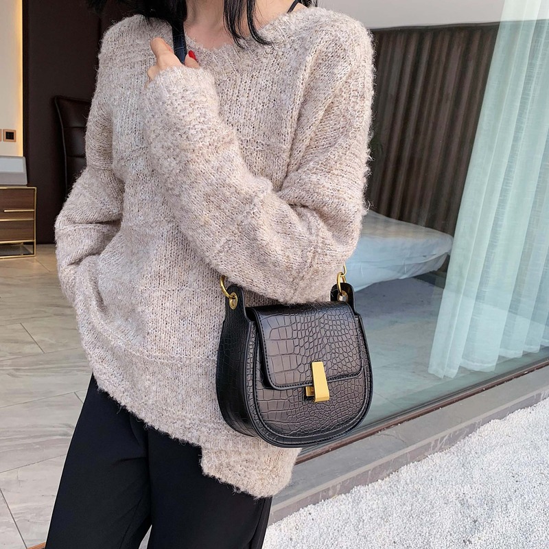 

Bag 2020 Autumn and Winter New Shoulder Shoulder Bag Crocodile Vintage Saddle Piglets (Baby Pigs) Package, Black