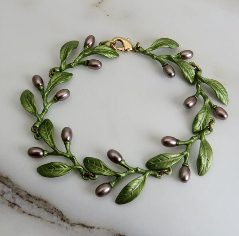 

Charm Bracelets CSxjd 2021 Imitation Pearls Olive Leaves Alloy Bake Lacquer Women Vintage Bracelet Jewelry