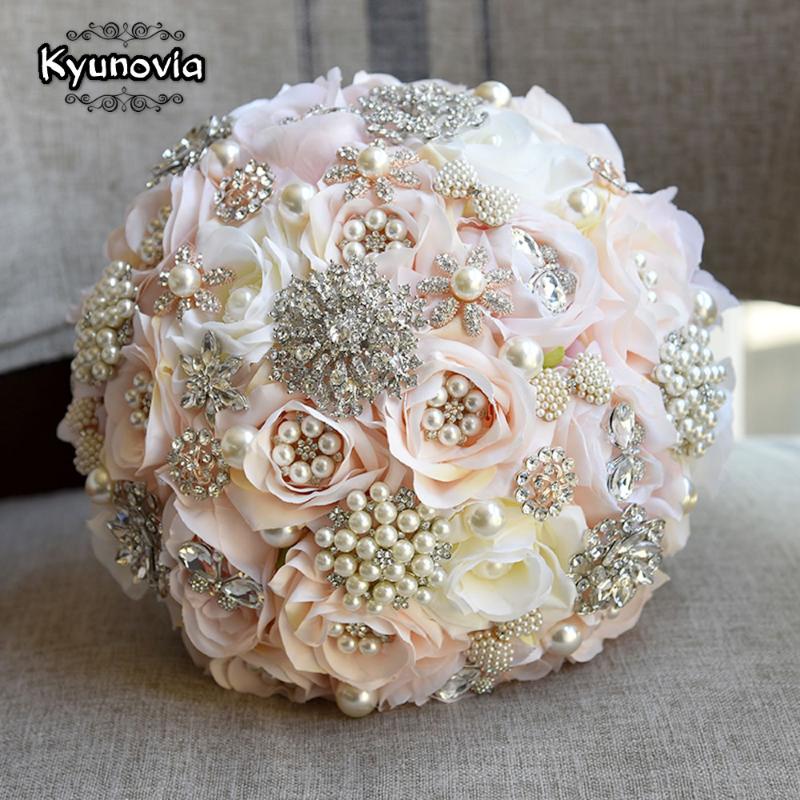 

Kyunovia Round Blush Bouquet Teardrop Butterfly Brooches Bouquet Alternative Cascading Bouquets Crystal Wedding Flowers FE87, Round style