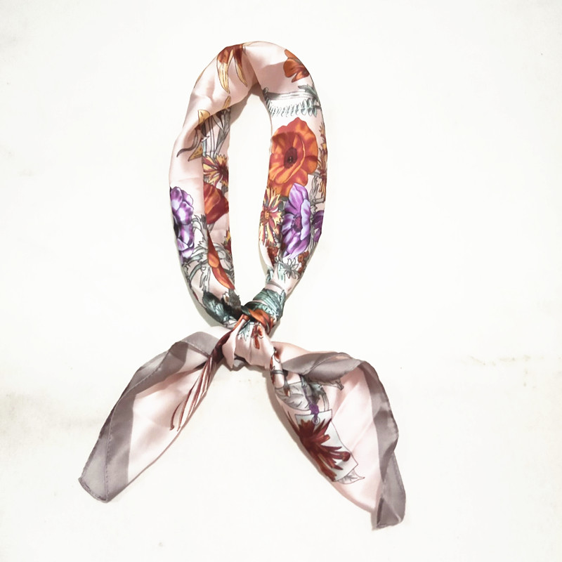 

Neck Ties 2021 Spring Bandana Flower Printed Women Scarf British Design Girl Handkerchiefs Female Hand Kerchief Babushka