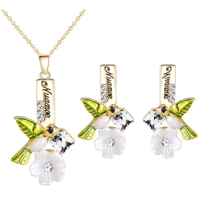 

of new fund of 2020 ms pearl necklaces earrings suit fine alloy set auger contracted jewelry party elegant gift, As pic