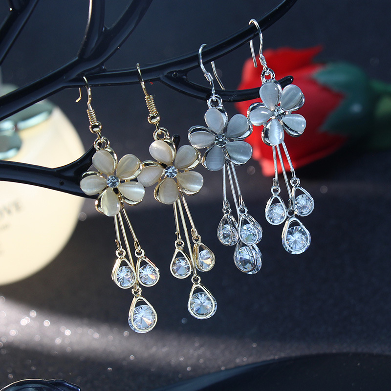 

Temperament flower earrings earrings Korean style tassel pendant long personality cold and versatile female