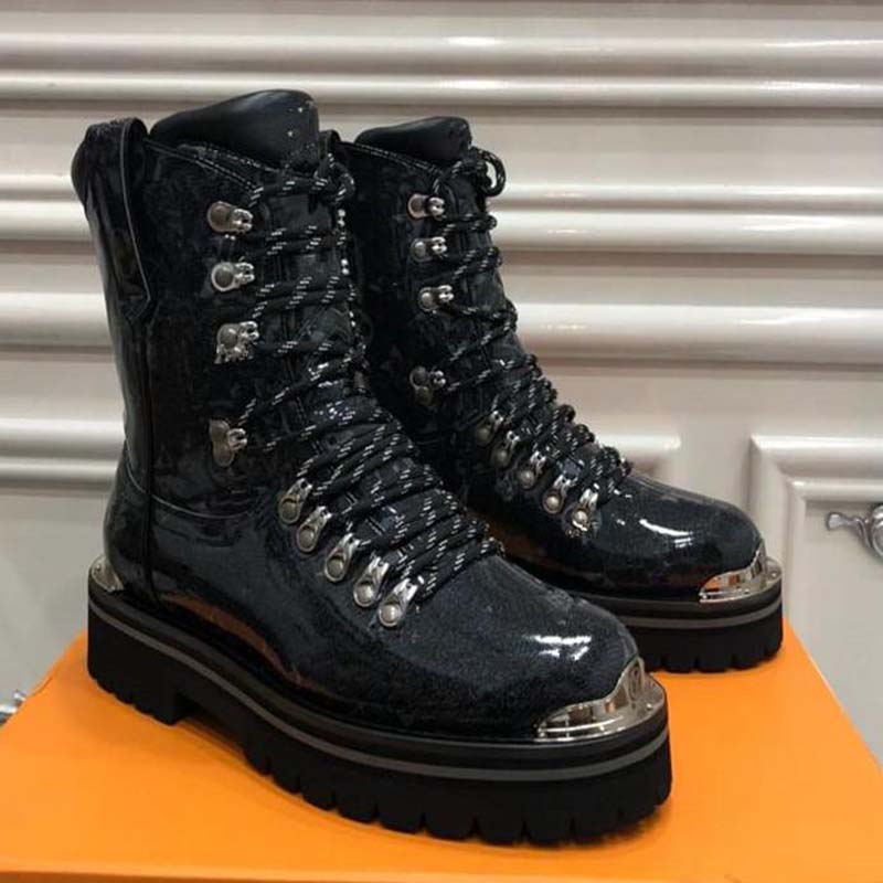 

2020 CASUAL SHOES MAN AND WOMAN BOOTS OUTLAND ANKLE BOOT FAHSION LEISURE LOVERS STYLES MODEL gs2