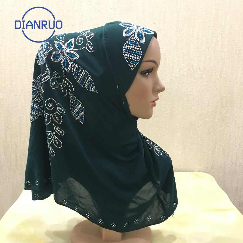 

DIANRUO 65X55CM Peacock Rhinestone Headscarf for Women Islamic Hijab Femme Instant Shawl Arab Wrap Head Scarves Turban R396