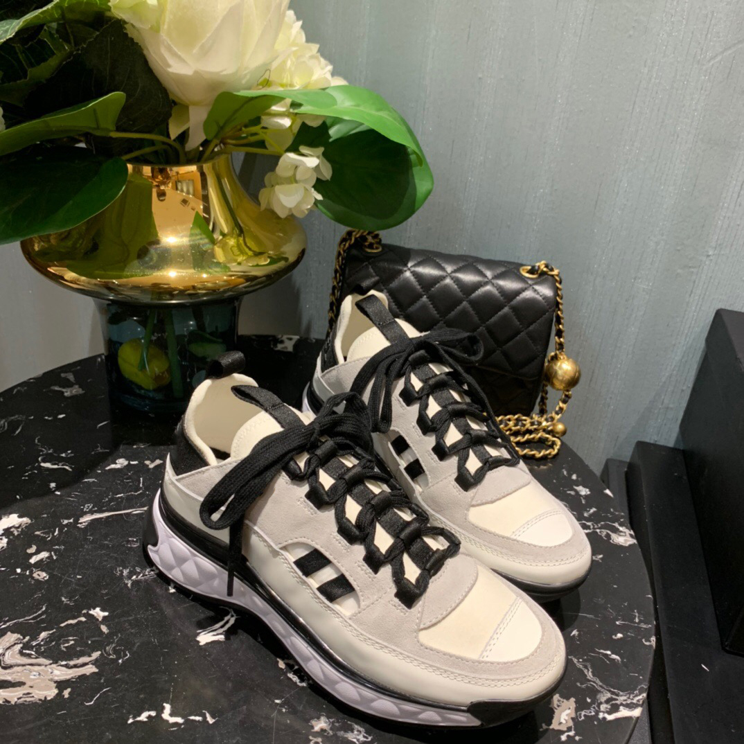 

2020 new women sneaker High quality fashion striped designer shoes suede leather casual leather shoes triple with boxs and dusty bag