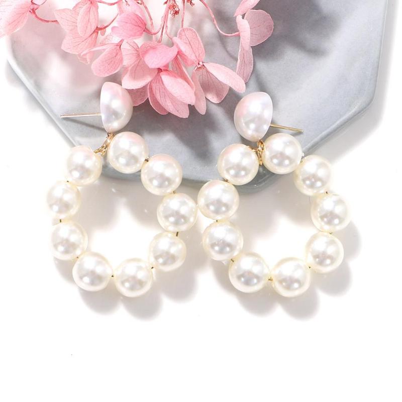 

2020 New Earring Bohemia Fashion Classic Simple Elegant Charm Pearl Hoop Earrings For Women Maxi High Quality Texture Jewelry