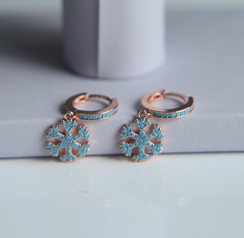 

2020 high quality pave turquoises Circle dangle snowflake charm Christmas gift fashion elegant women fashion gold color earring