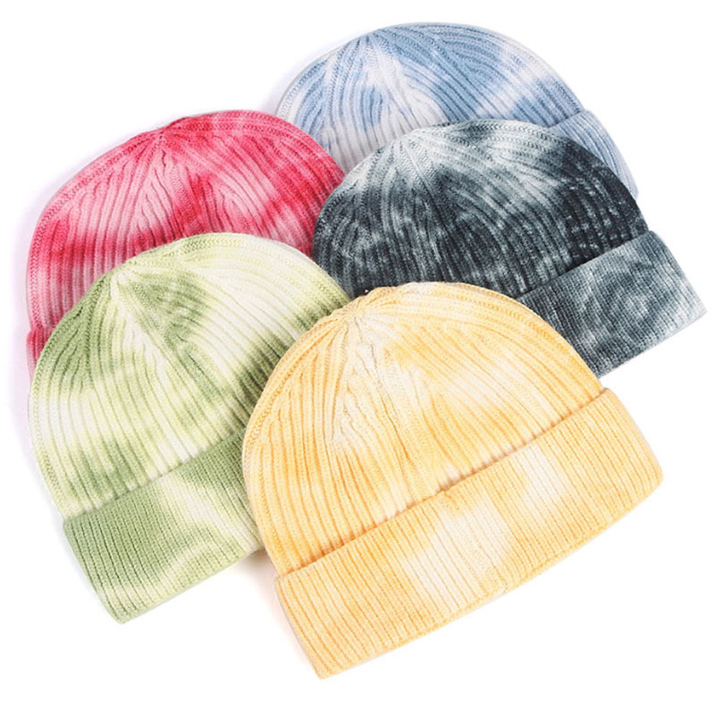 

New Classic Men Women Winter tie-dye Short Beanie Knitted Skull Melon Leather Hat Lovers Solid Caps Fashion Accessories