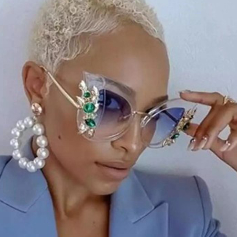 

Fashion classic cat eye sunglasses women men With diamonds Gradient sun glasses Vintage glasses UV400