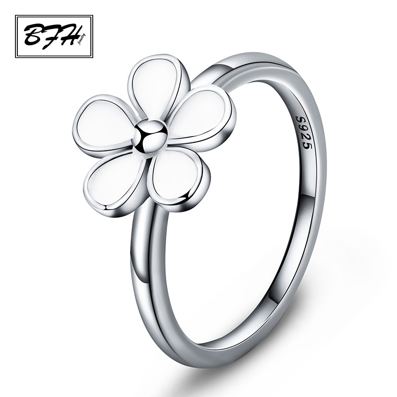 

BFH 2020 New Fashion Wedding Rings Statement Rings For Women Geometric Flower Silver colour Engagement Love Ring Vintage Jewelry