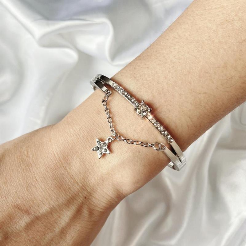 

2020 New Rose Gold Pentagram Crystal Female Bracelet Creative Retro Simple Alloy Bangle