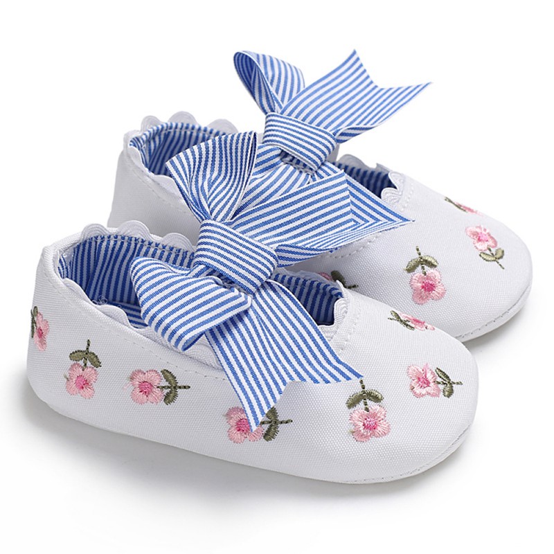 

Summer Baby Girls First Walkers Bow Princess Shoes New Embroidered Style Fashion Baby Girl Newborn Soft Toddler Shoes -18M