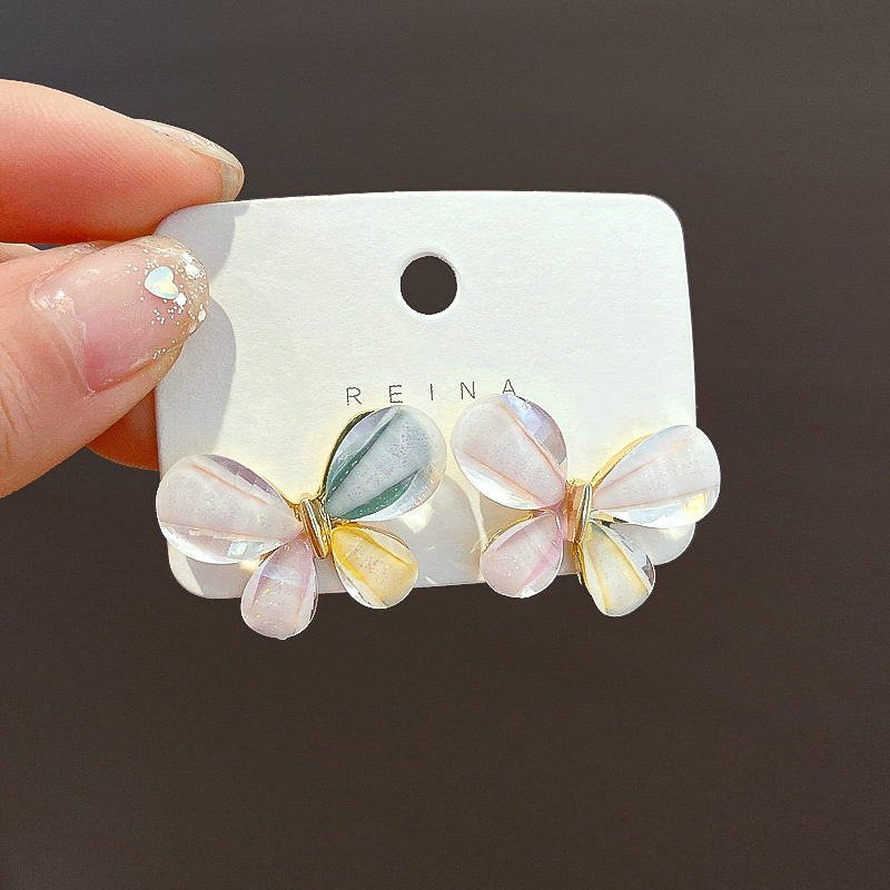 

Shiny Side New Accessories Acrylic Butterfly Stud Earrings For Women Simple Style Crystal Earring