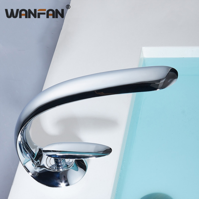 

Modern Basin Faucets Single Handle Single Hole Bathroom Mixer Taps Brass Washbasin Faucet Chrome Waterfall Deck Mounted Tap