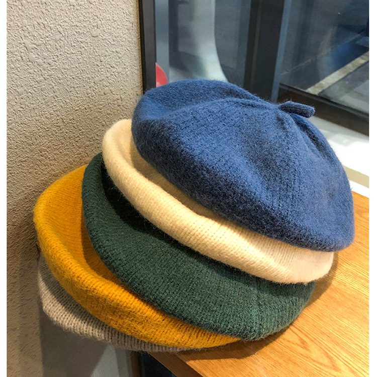 

2020 Women's Plain Color Knit Beret Hat Ladies French Artist Beanie Beret Hats Winter Spring Casual Acrylic Berets for Women, Black
