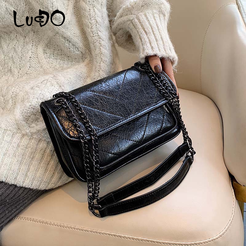 

LUCDO Solid Color PU Leather Crossbody Bags For Women Chain Small Shoulder Messenger Bag Female Handbags and Purses Sac A Main, Black