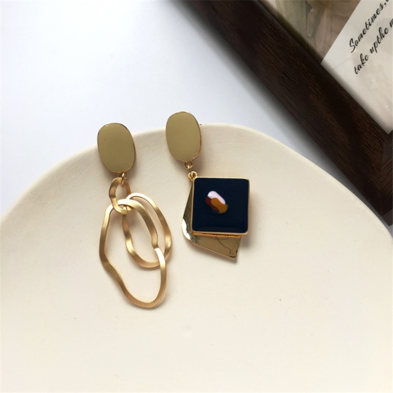 

Stylish Girls Asymmetry Earring Matted Gold Irregular Drop Dangler Fashion Ear Jewelry metal Women