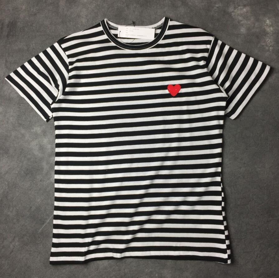 24 couleurs Mode Hommes Designer Jouer T-shirt Broderie Coeur rouge T-shirts Commes Casual Femmes Des Badge Garcons Coton Sleeve Tees