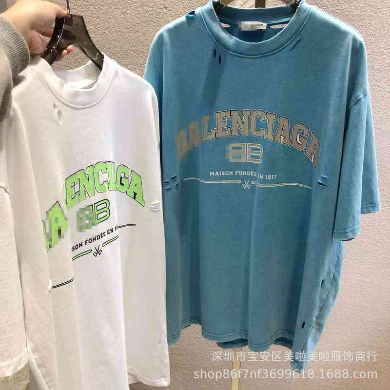 

balencaigas men t-shirts Paris 22 spring and summer new B house letter printing washing water worn and cut T-shirt loose for men and women, Black
