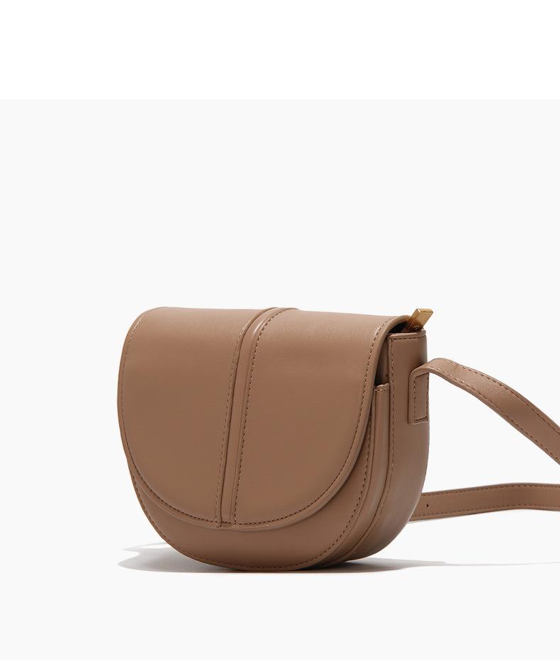 

2020 new women's bags pure color semicircle shoulder messenger light luxury satchel fashion all-match suitable, Brown