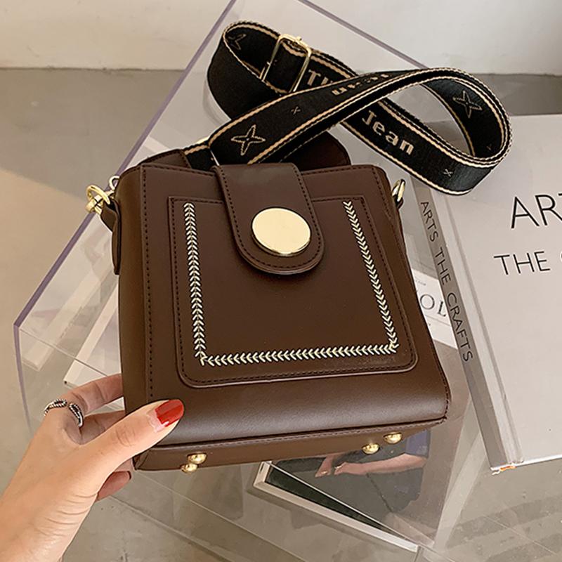 

Solid Color Small Flap Bag PU Leather Shoulder Bag For Women Purses And Handbags Luxury Designer High Quality Lady Crossbody, Beige