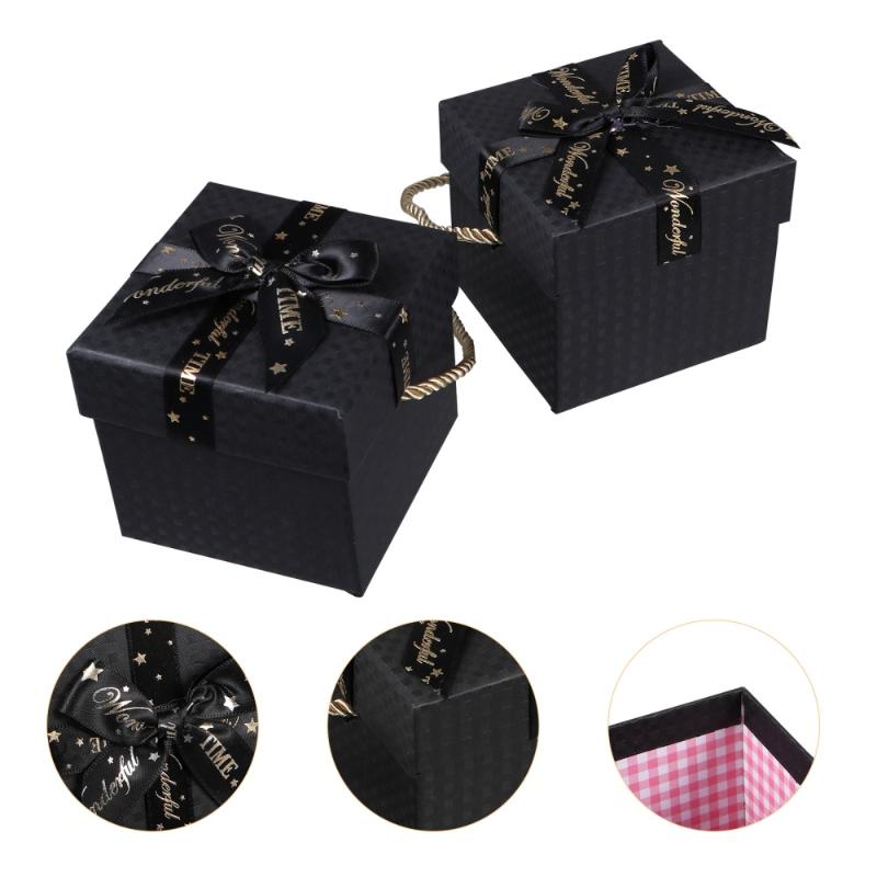 

2pcs Christmas Gift Packing Boxes Decorative Apple Gift Boxes Xmas Present