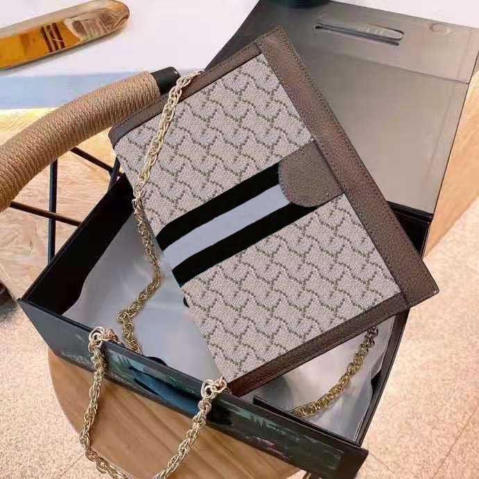 

2020 Designer Luxury handbags wallet Women Shoulder bag Genuine Leather with embroidery Crossbodybag Saddle Handbag High Quality Bag 5555, No bog