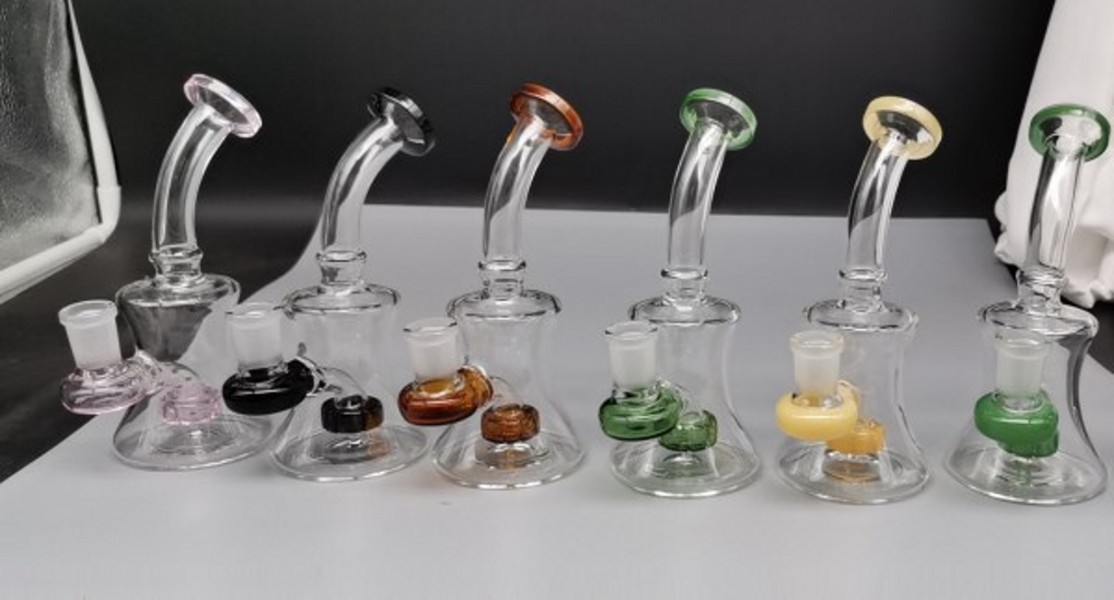 

15cm Beaker Bong Mini Oil Rigs Water Pipes Smoking Accessories Glass Water Bongs Hookahs Shisha With 14mm Banger FY2336