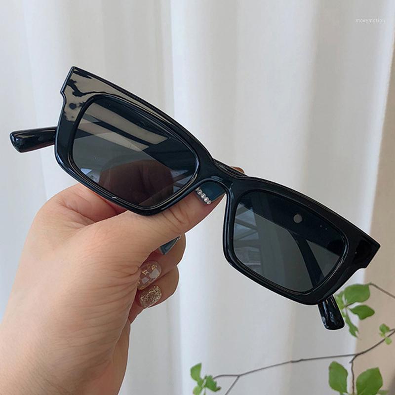 

New Fashion Small Square Black Sunglasses For Women Vintage Gradient Uv400 Sun Glasses Female Retro Elegant Shades Men Eyewear1