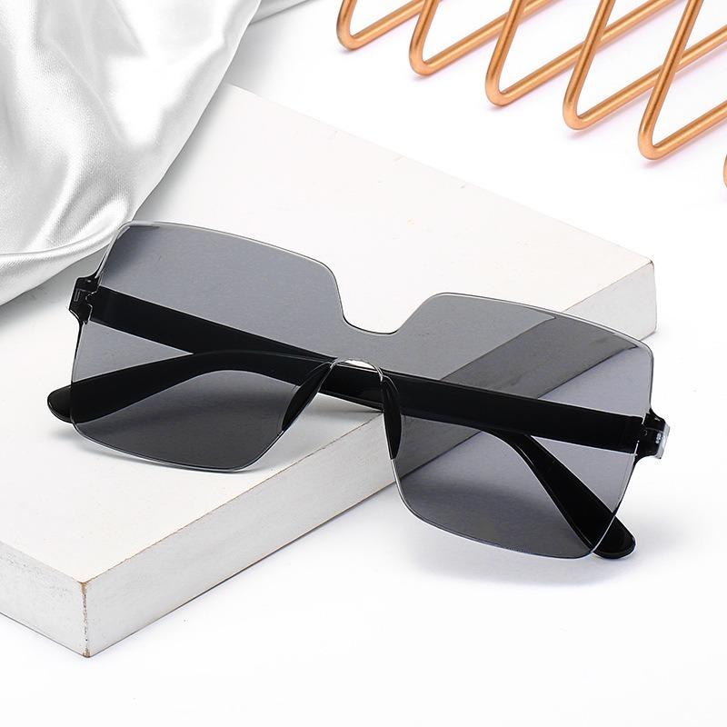 

One-piece Ocean Lens Women Sunglasses OLOEY Large Square Gradient Color Sunglasses Rimless All-match Glasses Travel UV400 Oculos