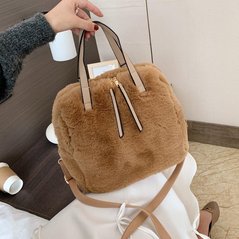 

Autumn and Winter Women's tote bags Shoulder Underarm bags faux fur small crossbody for Women's 2021 Fashion Furry Handbag, Black