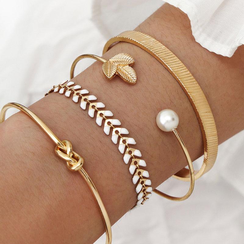 

4 Pcs/Set Gold Color Knot Pearl Charm Bracelets Bangles Set for Women Dragon Bone Link Chain Bracelets Open Cuff Braclets Girls