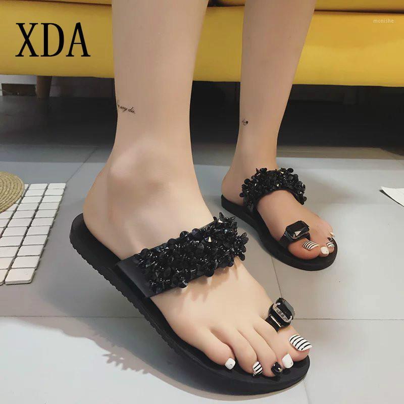

XDA 2020 Women sandals Casual Summer Flat Slippers Female Crystal Outside beach Roman Slipper Comfortable Woman Footwear L1321, Black